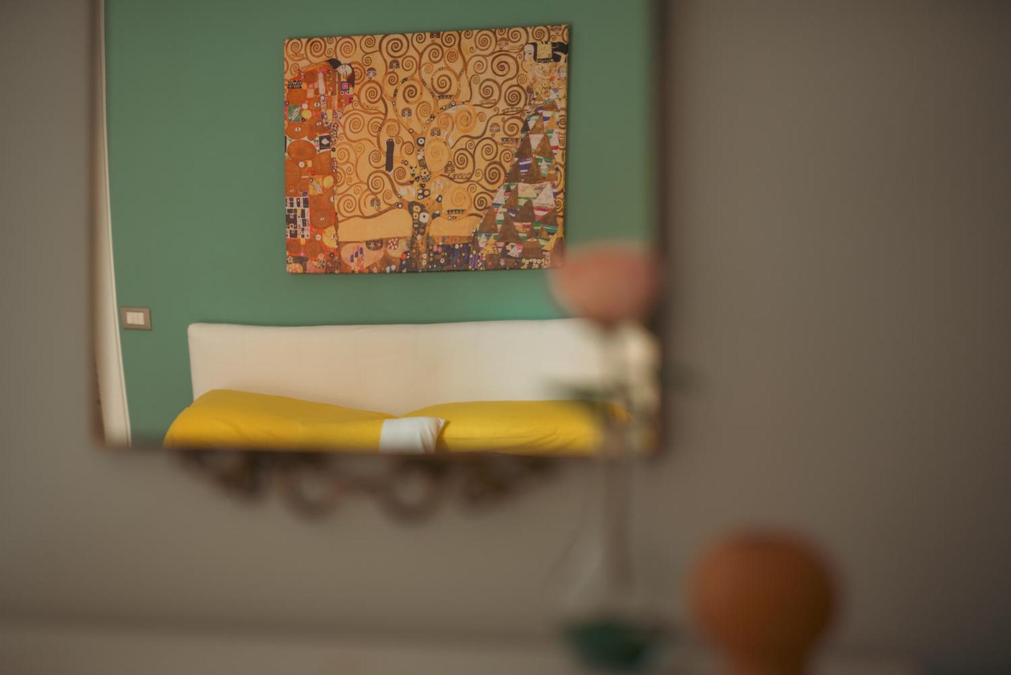 Portarotese Apartment With Terrace Salerno Bagian luar foto